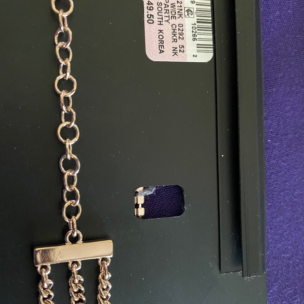 Choker - Picture 3 of 3
